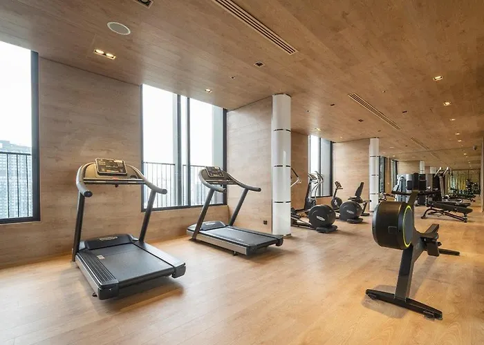 6Minbts Private 2Br+Bath Balconies Wifi1Gb Parking