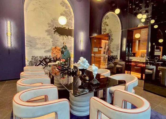 A Bright Bangkok Stay With Pool, Gym & Balcony