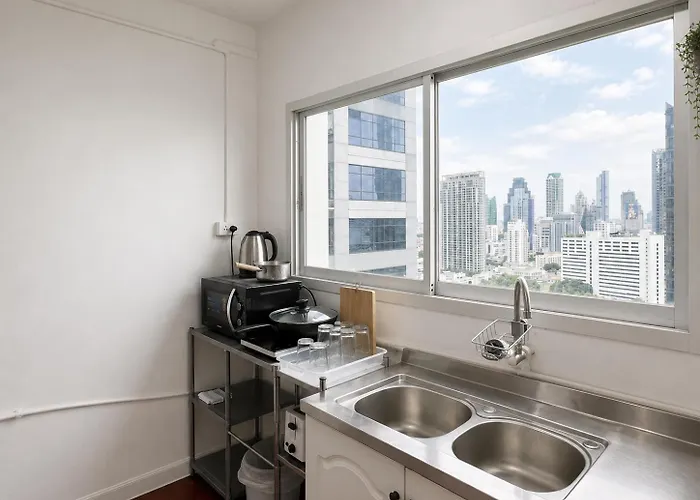 Remote Work Ready 50Sqm Work Desk Sleeps 3