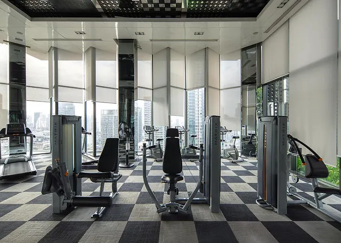 5Min To Bts-7Eleven- Pool Kitchen Gym Sunset View