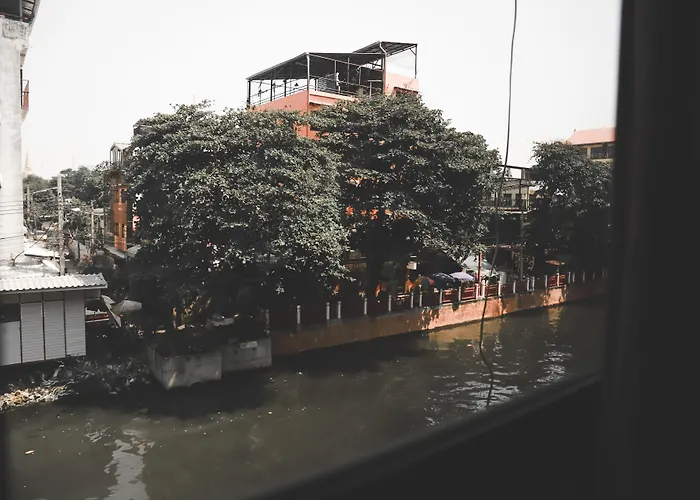The Cube Hostel Khaosan