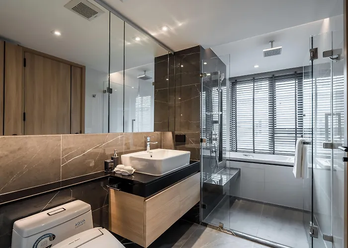 Destiny63 Ekamai Apartment