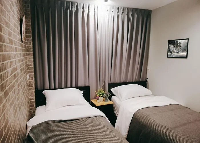 White House Hostel