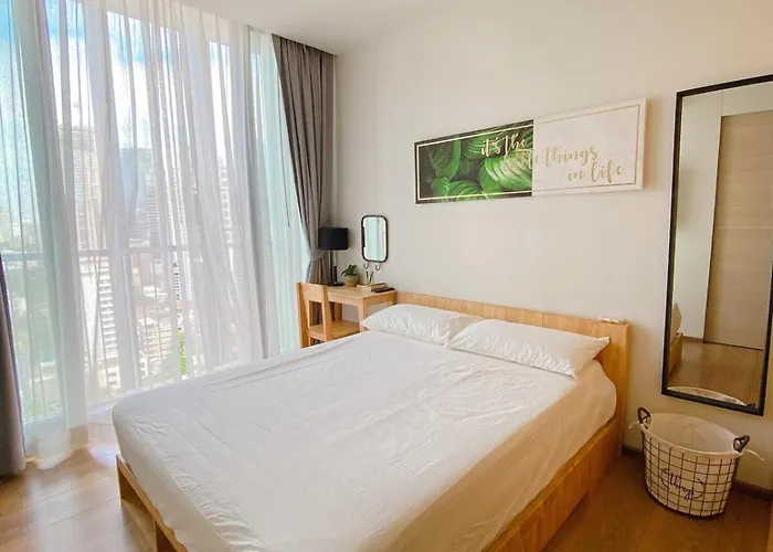 Modern Monthly Studio Fast Wifi Great Location