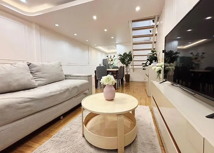 Cozy 4Br Private Home In Sukhumvit Near Bts Udomsuk