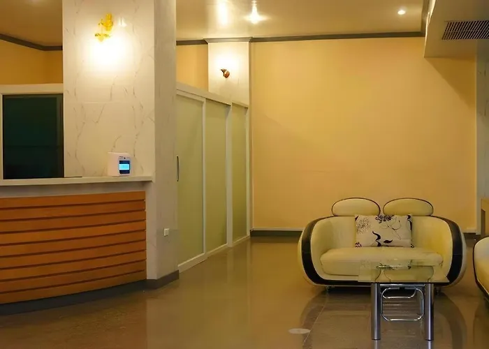 J Two S Pratunam Hotel