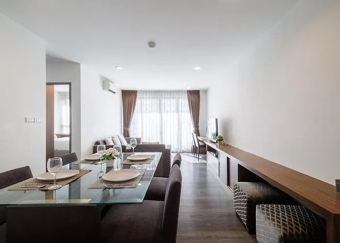 Huge Luxury Condo Center Of Bkk! 5 Mins Bts Asok!