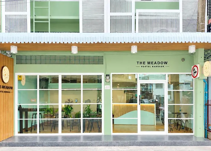 The Meadow Hostel Khaosan