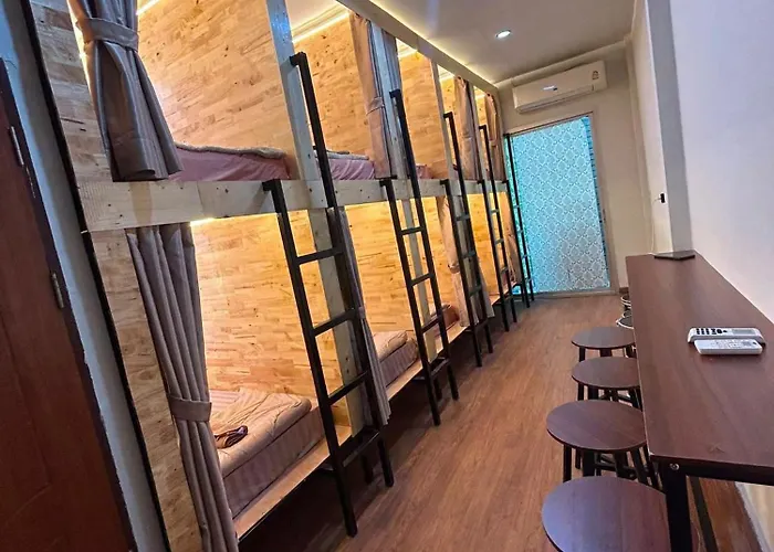 AsiaTravelcom Hostel