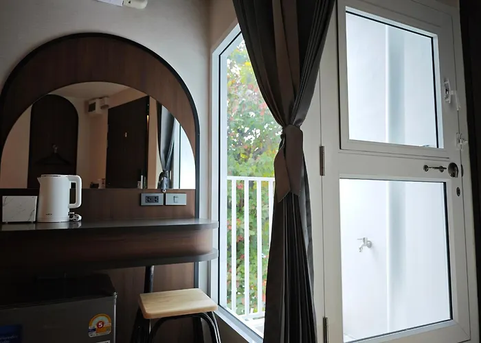 Glint Siam Bangkok Hotel