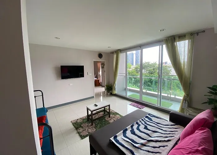 2 Bedroom Apartment In On Nut Sukhumvit