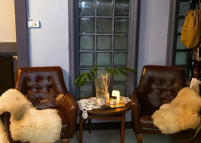 Modern Thai Vintage Place Living