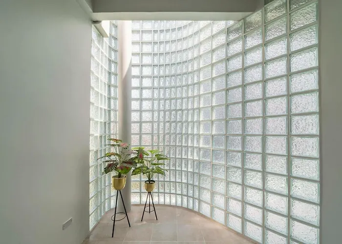Roam Skylight, 2Br, 2Ba, 120 Sqm, 6Pax, Near Bts