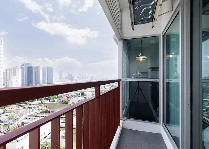 Downtown Spacious Luxury Condo Bkk- 5 Mins Bts