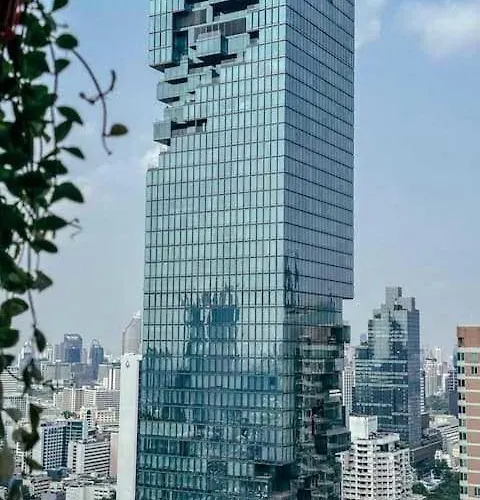 Silom Suite Apartment