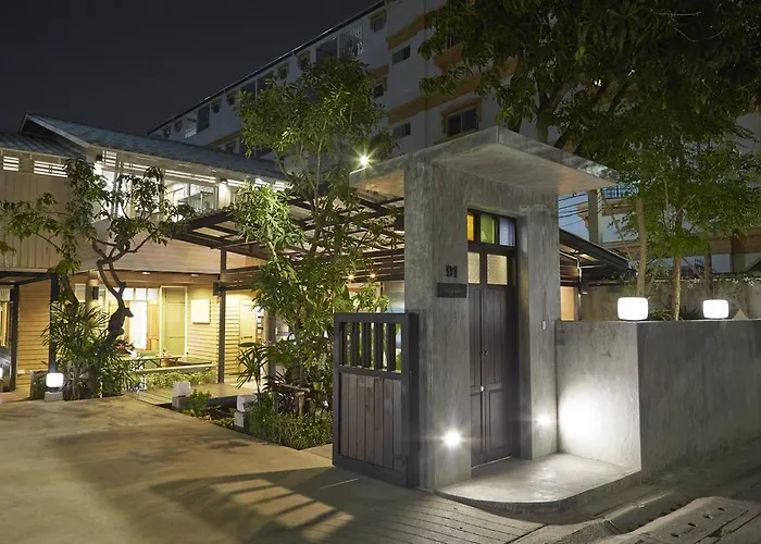 Uncle Loy'S Boutique House