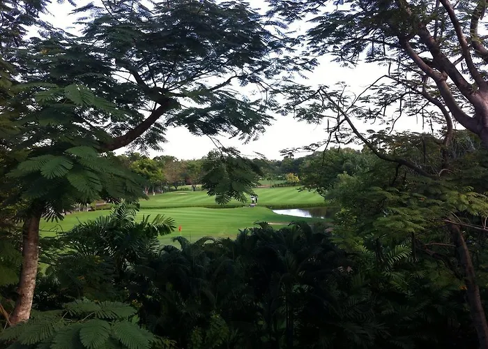 Urban Home Golf Club Rama 9 - Airport Link