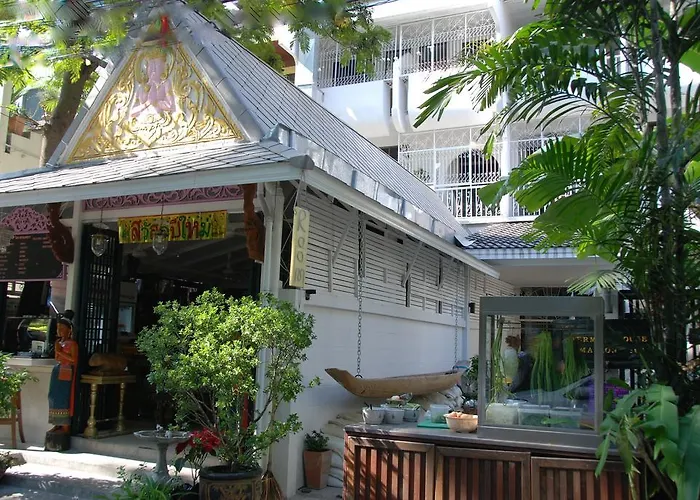 Cafe Ice Residences