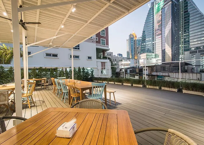Suk18 Hostel (Adults Only)