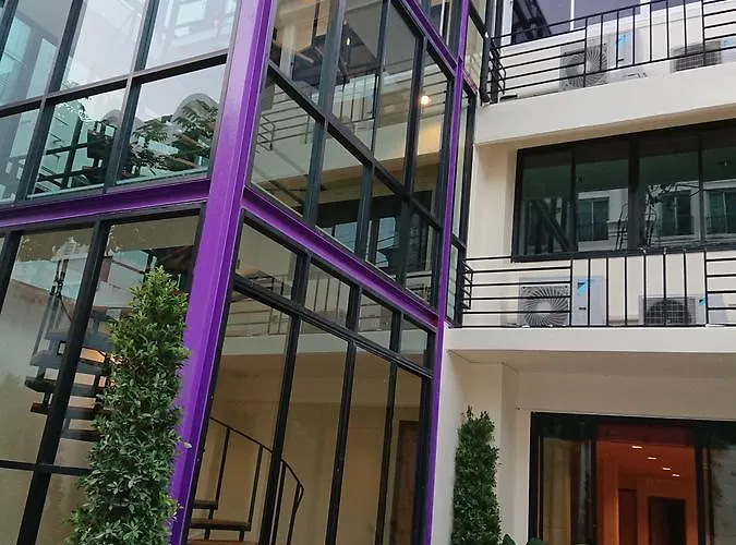 Thonglor Suite