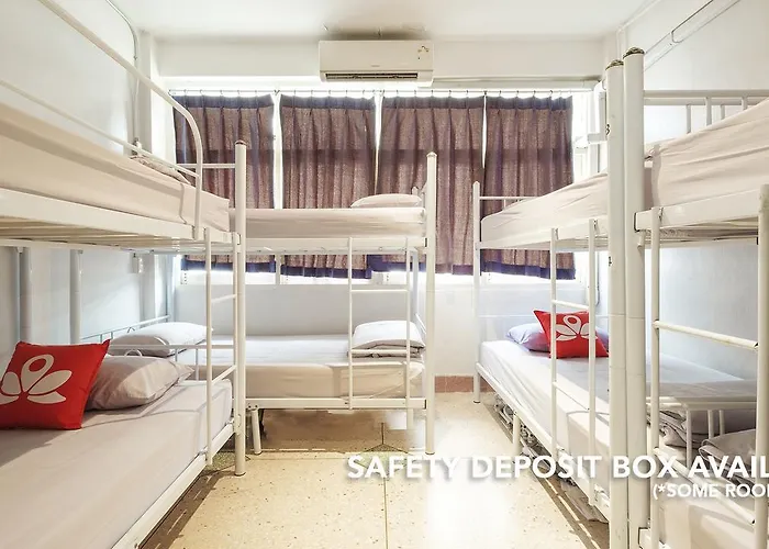 Zen Rooms Bangkok Hub