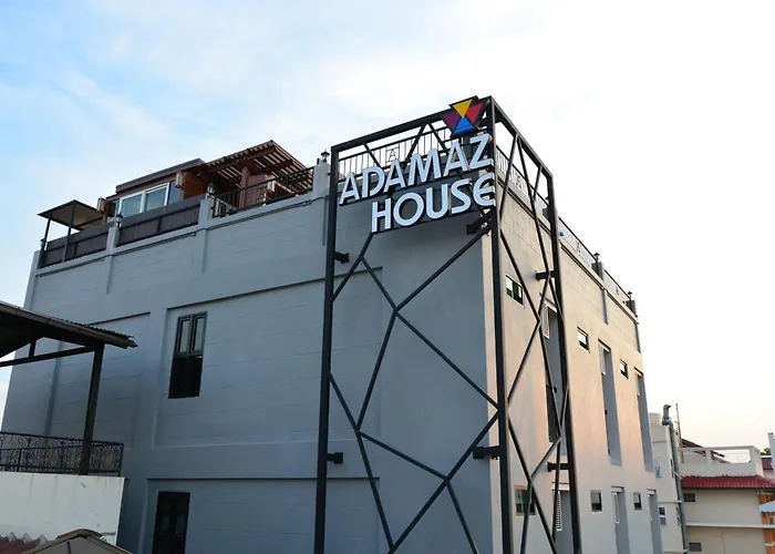 Adamaz House