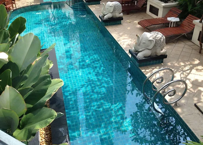Gardengrove Suites