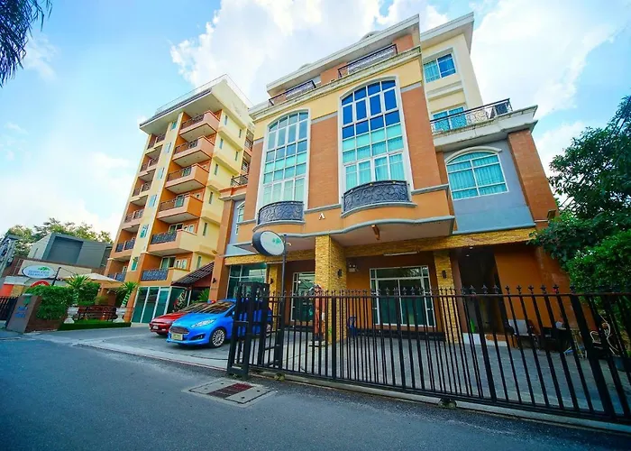 Greenview Ekkamai10 Residence