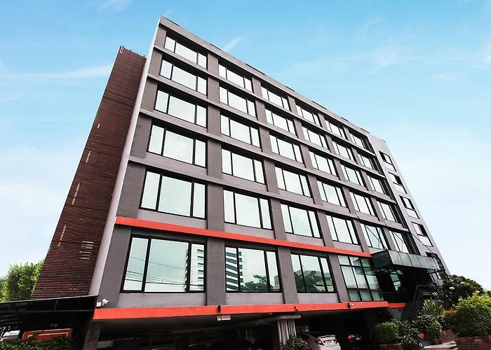 B2 Bangkok - Srinakarin