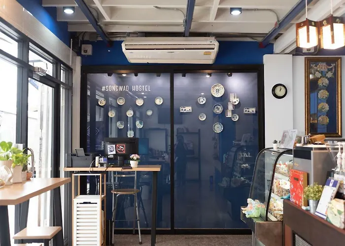 Songwad Hostel And Cafe