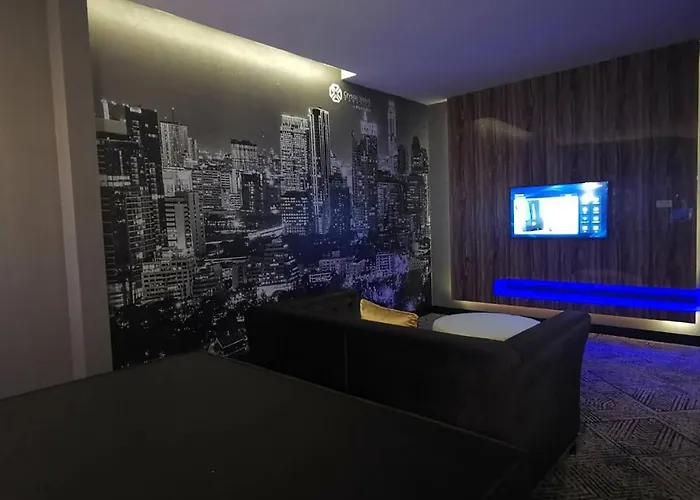 Crystal Hotel Bangkok