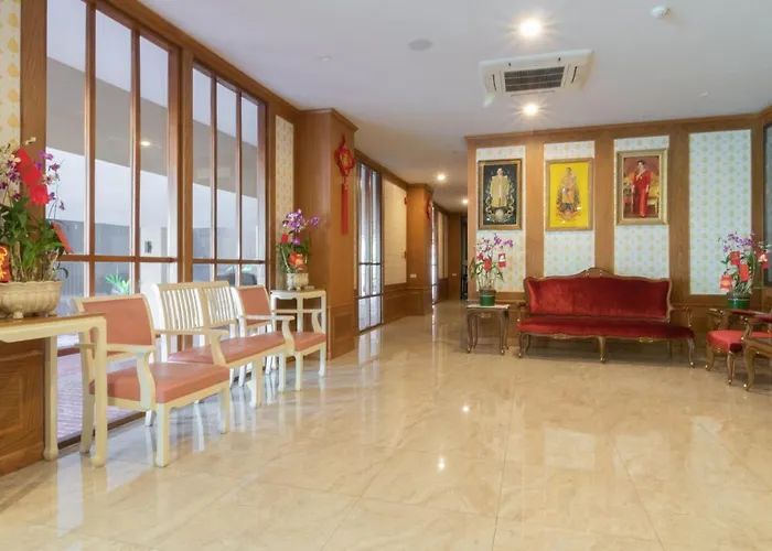 J&Y Hotel Latphrao 35
